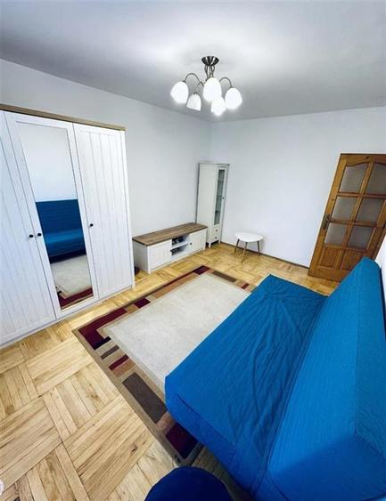 Apartament cu 3 camere decomandat, mobilat în Gară