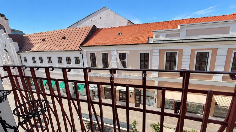 Apartament cu 2 camere decomandat în Ultracentral