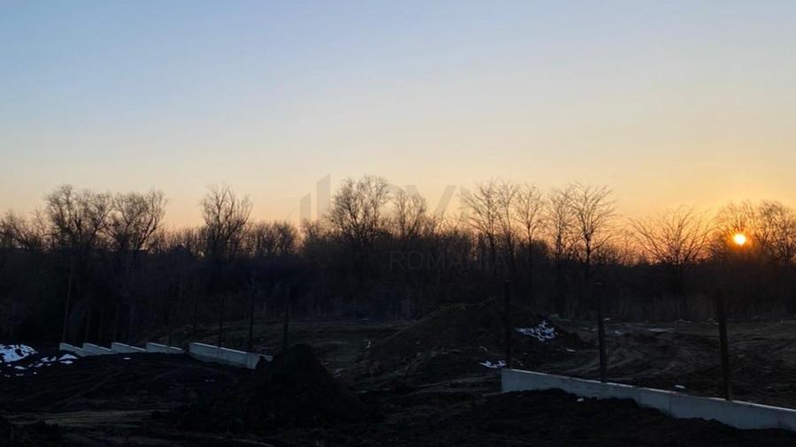 Teren Construcții intravilan de 2500 mp, în Sisești