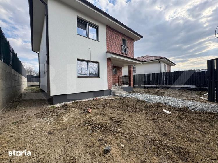 Casă cu 4 camere cu Teren 465 Mp în Apahida