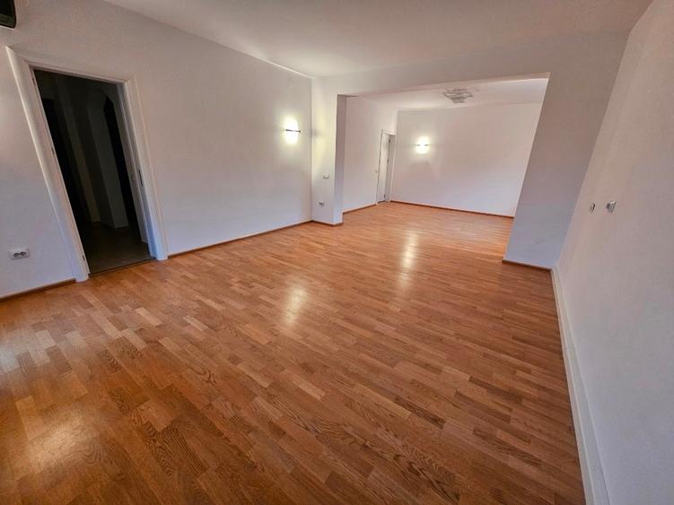 Apartament cu 3 camere decomandat, mobilat în Domenii