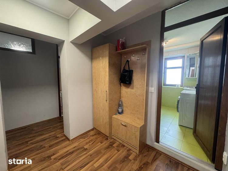 Apartament cu 2 camere decomandat în Progresul II