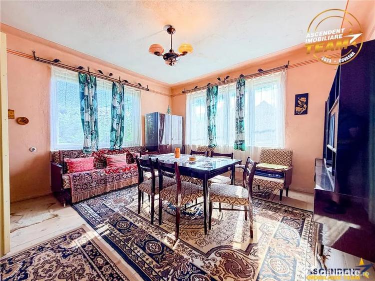 Casă cu 6 camere cu Teren 1911 Mp în Ilieni