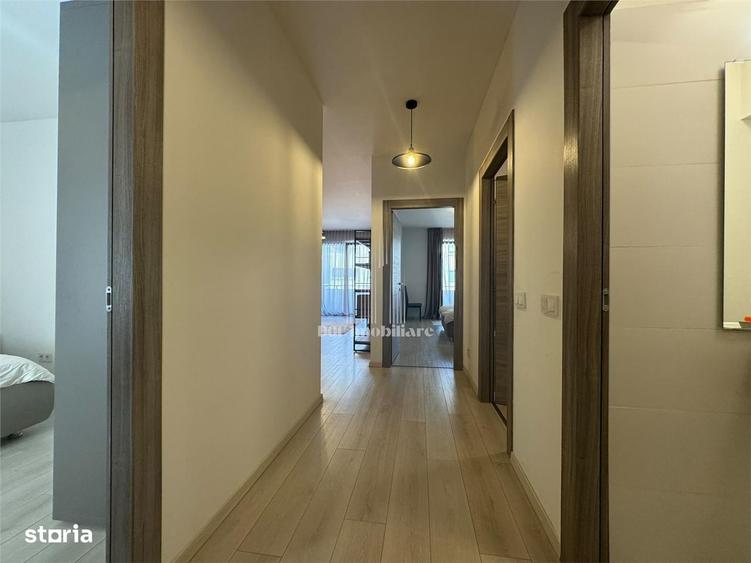 Apartament cu 3 camere decomandat în Tineretului