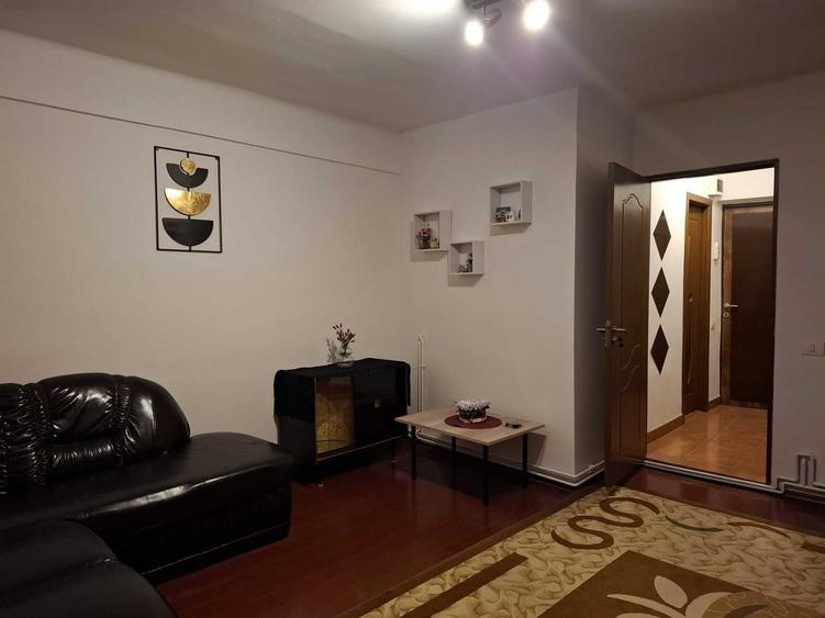 Apartament cu 2 camere semidecomandat în Ultracentral