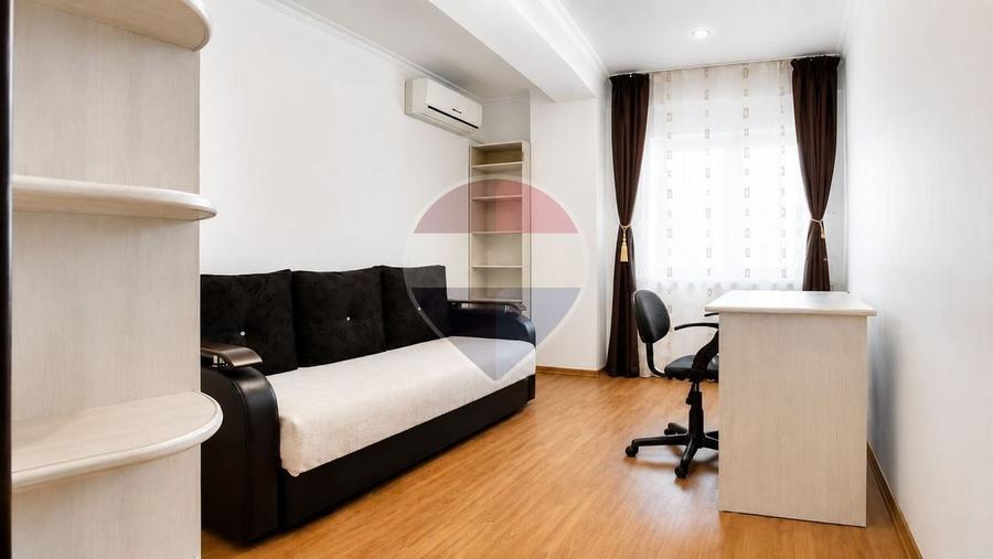 Apartament cu 3 camere decomandat, mobilat în Chiajna