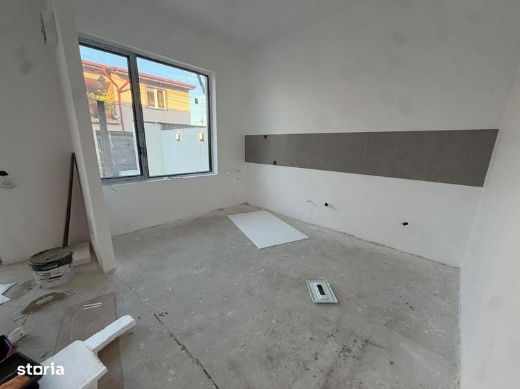 Casă cu 3 camere cu Teren 100 Mp în Central