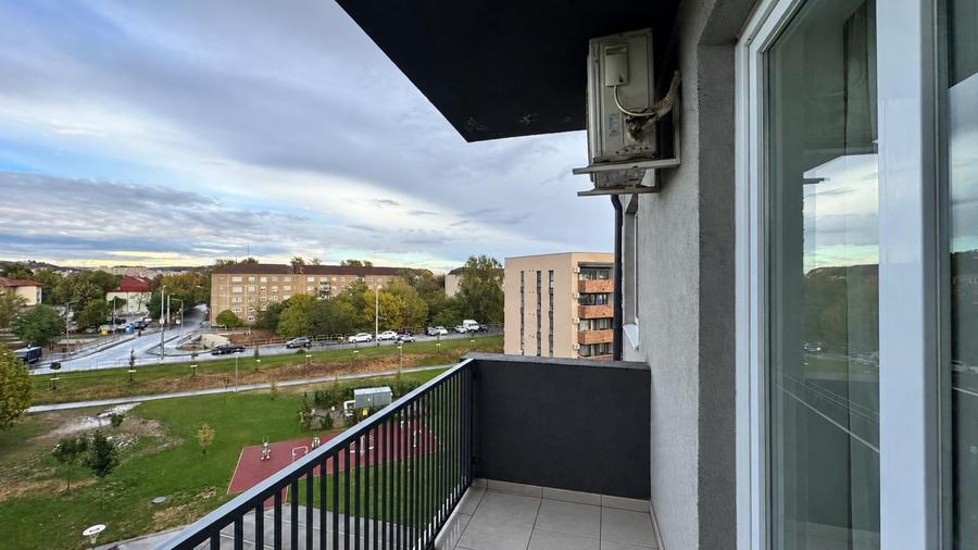 Apartament cu 2 camere nedecomandat în Central