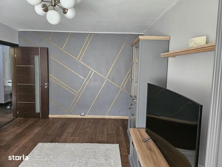 Apartament cu 3 camere decomandat în Steaua