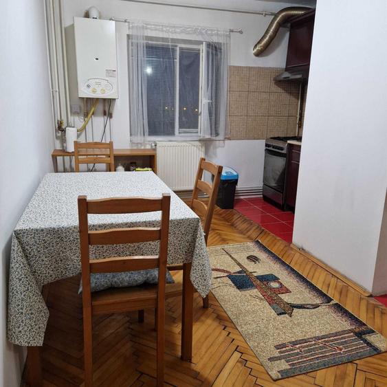 Apartament cu 2 camere decomandat în Steaua