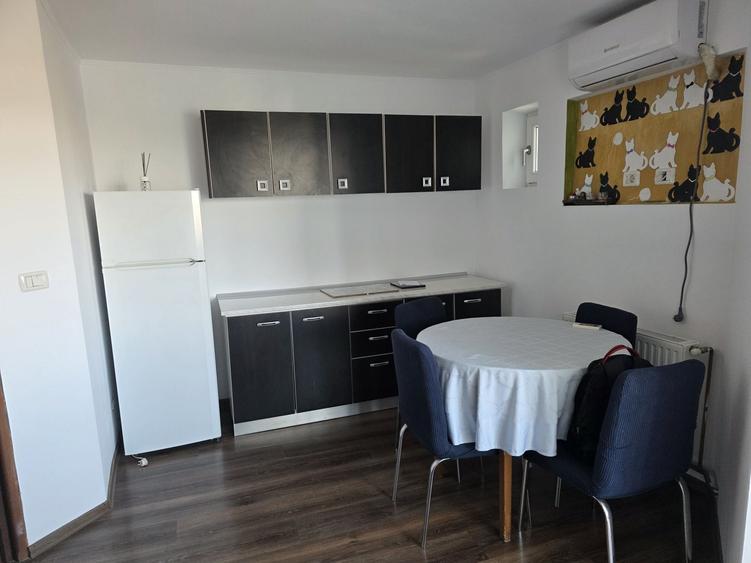 Apartament cu 2 camere decomandat în Ceardac
