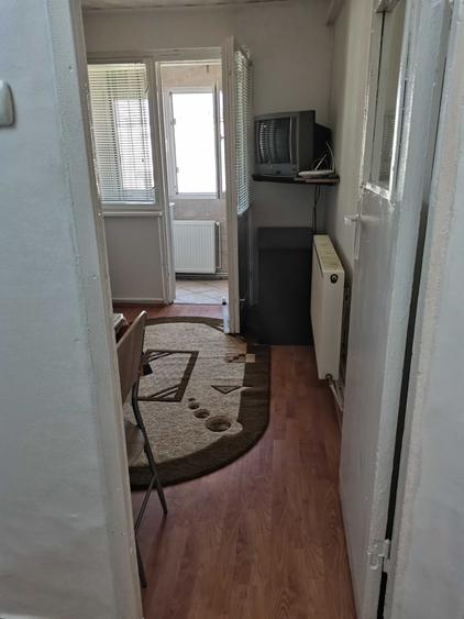 Apartament cu 2 camere decomandat în Exterior Vest