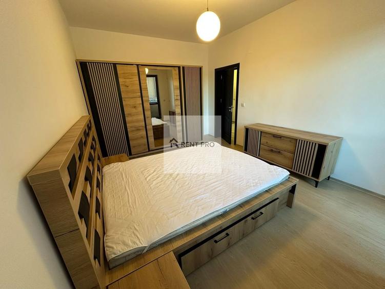 Apartament cu 2 camere semidecomandat, mobilat în Păcii