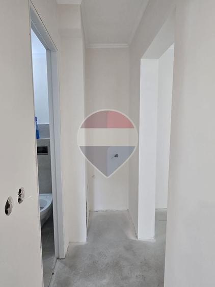 Apartament cu 2 camere semidecomandat în Crângași