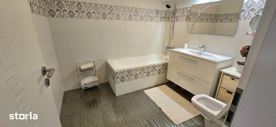 Apartament cu 4 camere în Sud