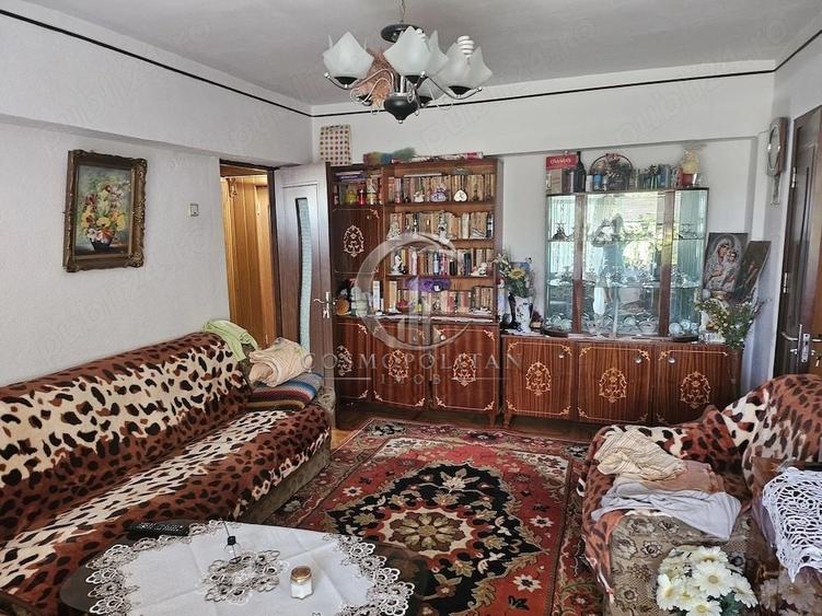 Apartament cu 3 camere zona Centru/Bazar ~ etaj 3 ~ cu imbunatatiri - 8