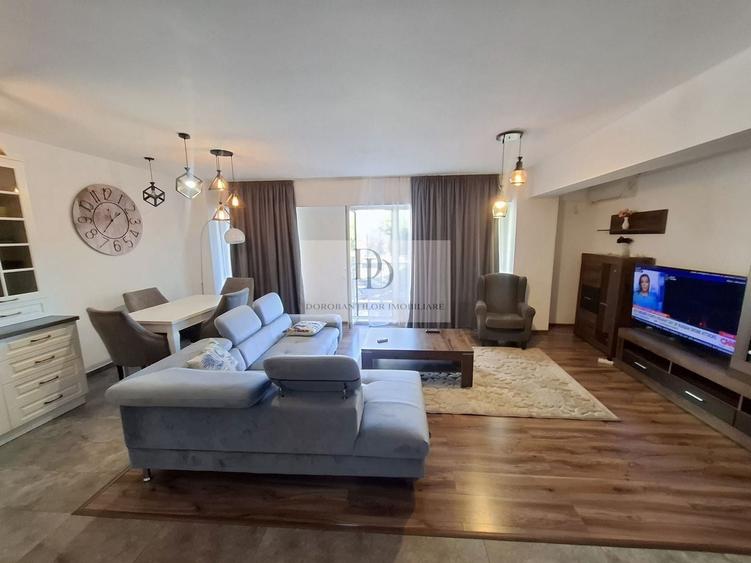 Apartament cu 2 camere semidecomandat, mobilat în Central