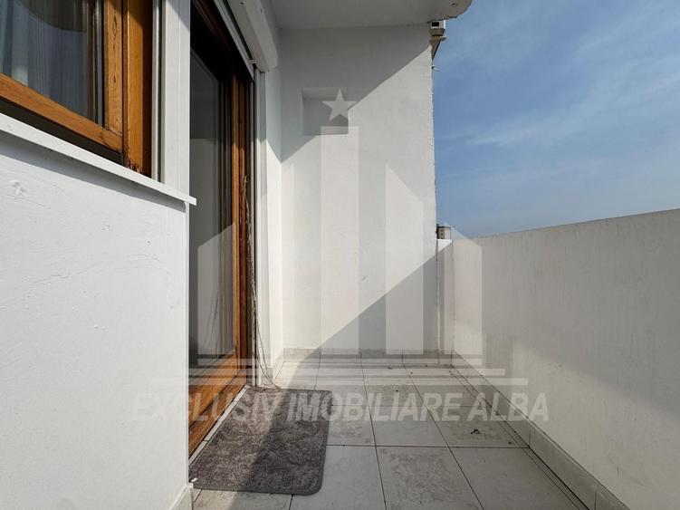 Apartament cu 2 camere decomandat în Cetate