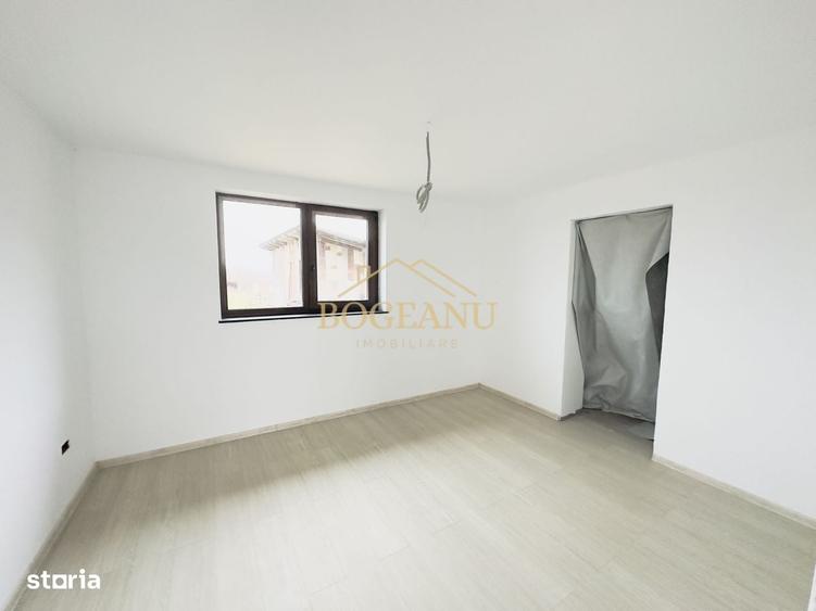 Casă cu 3 camere în Remetea Mică
