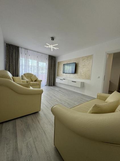 De inchiriat apartament 2 camere decomandat langa biserica albastra l - 3