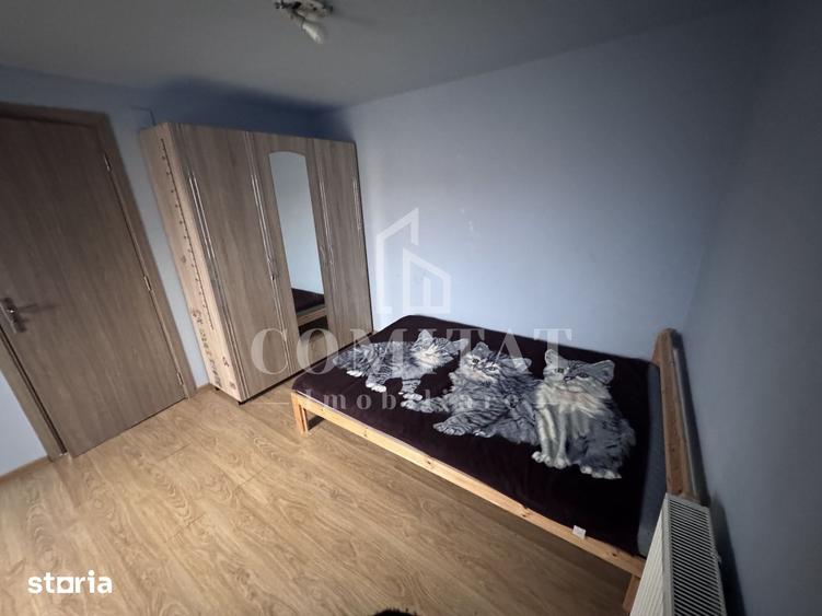 Apartament cu 3 camere semidecomandat în Central