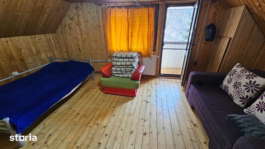 Casă cu 3 camere cu Teren 543 Mp în Răstolița