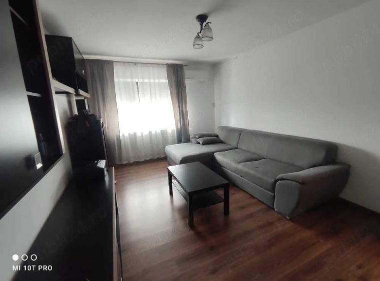 Apartament cu 3 camere decomandat, mobilat în Găvana