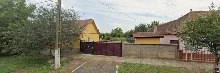 Casă cu Teren 1080 Mp în Central
