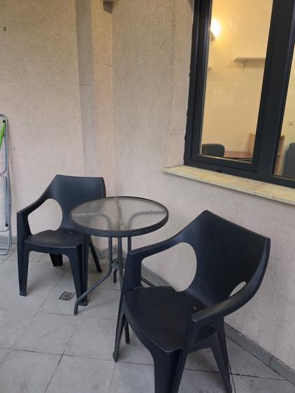 Apartament cu 2 camere semidecomandat, mobilat în Copou