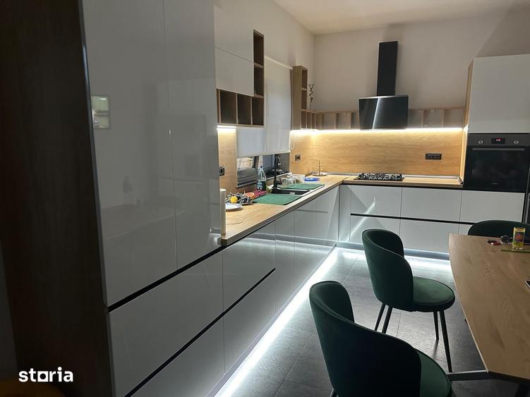 CASA PARTER+ETAJ ,VALU LUI TRAIAN, ZONA CENTRALA - 12