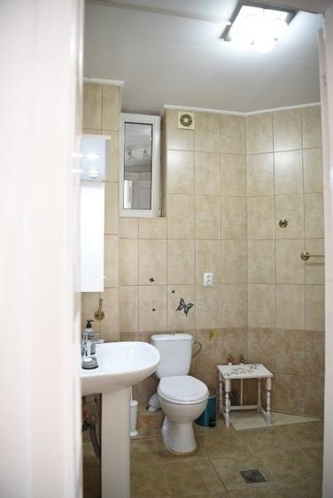 Apartament cu 4 camere decomandat, mobilat în Centrul Istoric