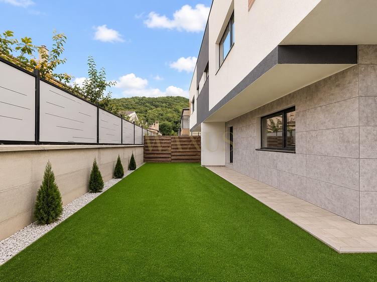 Duplex cu 4 camere cu Canalizare în Florești