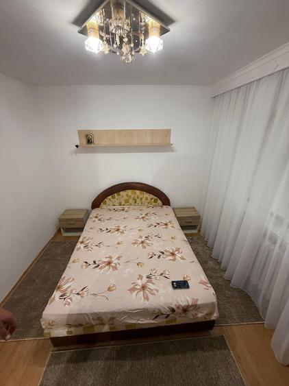 Apartament cu 2 camere decomandat în Nicolina