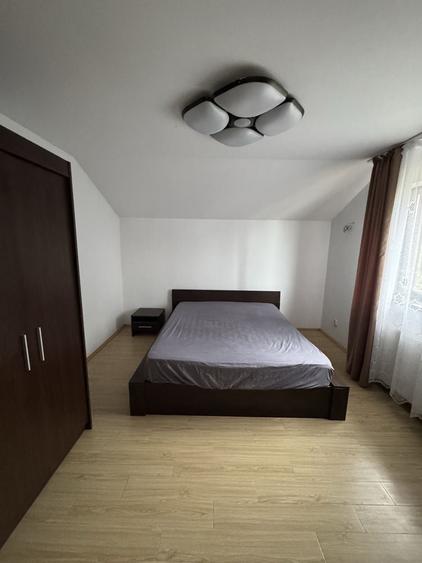 Casă cu 4 camere cu Teren 4044 Mp în Drăgoești