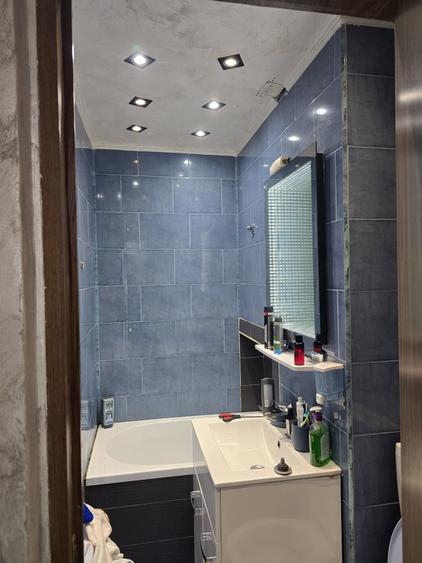 Apartament cu 2 camere decomandat în Florești