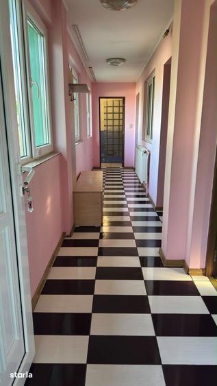 Casă cu 3 camere cu Teren 1800 Mp în Florești