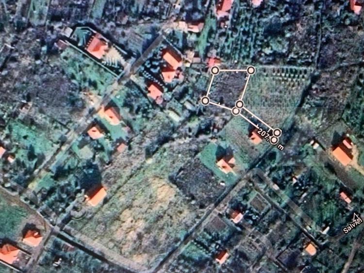 Teren Construcții intravilan de 1400 mp, în Bercu Roșu