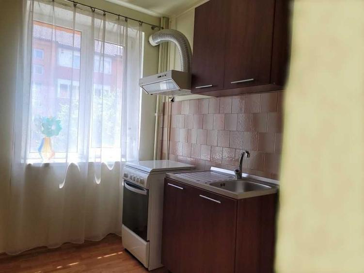 Apartament 3 camere, str Pacii - 3