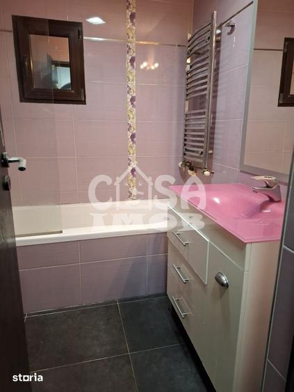 Apartament cu 3 camere decomandat în Central