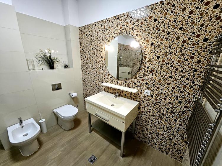 Apartament cu 4 camere în Nordului