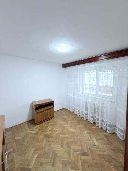 Apartament cu 4 camere în Ultracentral