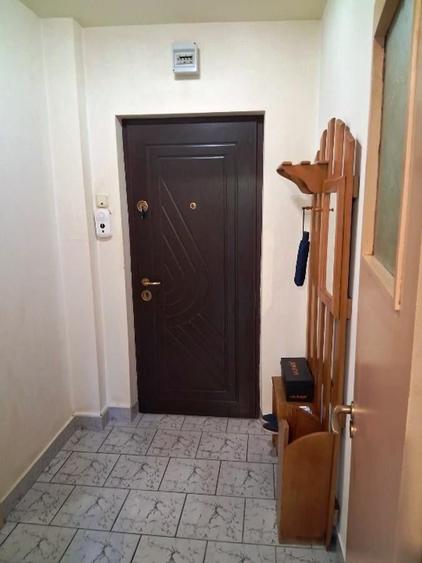 Apartament cu 2 camere semidecomandat în Titan