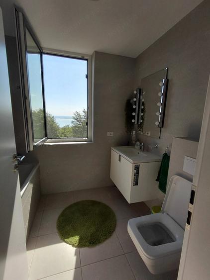 Apartament cu 2 camere semidecomandat în Costi
