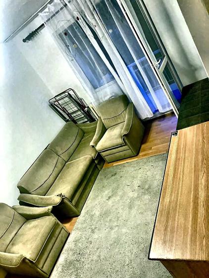 Apartament cu 3 camere semidecomandat în Dosu Bricii