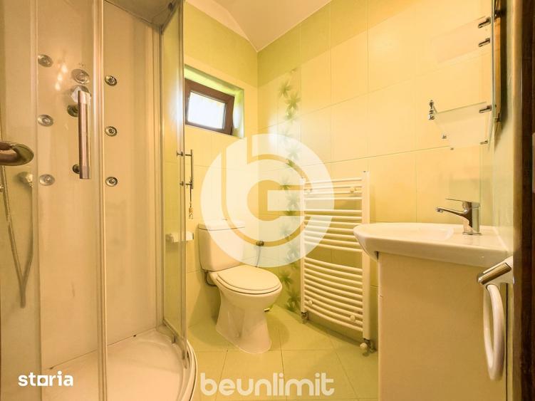 Casă cu 5 camere decomandat cu Teren 200 Mp în Trei Stejari