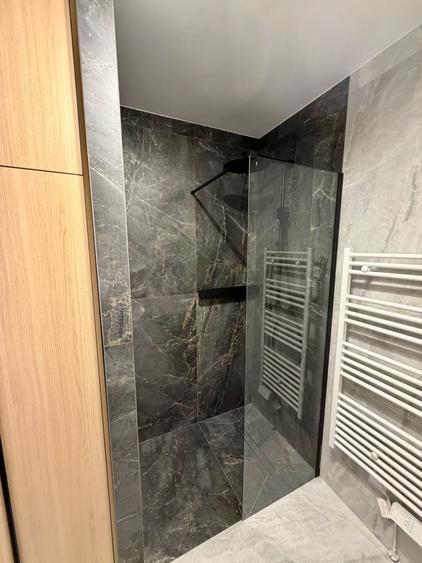 Apartament cu 2 camere semidecomandat, mobilat în Mărăști
