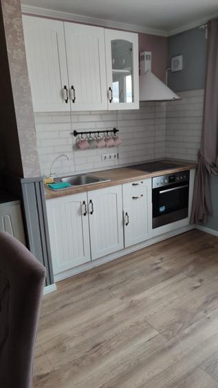 Apartament cu 3 camere decomandat în Lotrioara