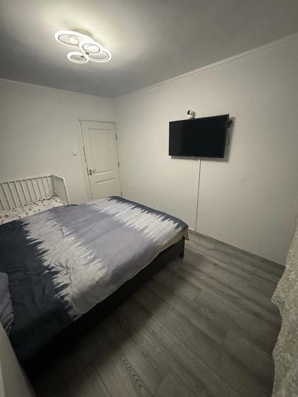 Apartament cu 2 camere decomandat în Micro 17