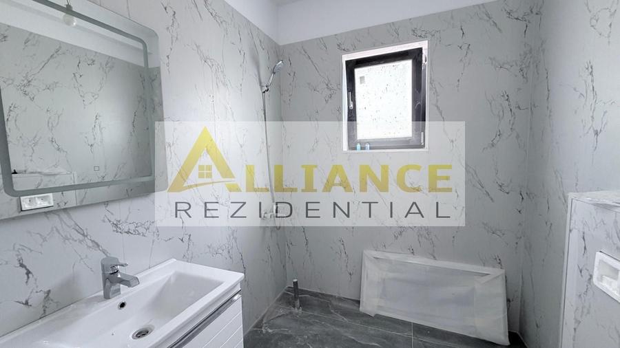 Casă individuală cu 4 camere cu Canalizare în Berceni