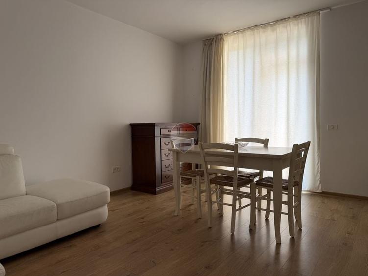 Apartament cu 2 camere semidecomandat, mobilat în Dumbrăvița